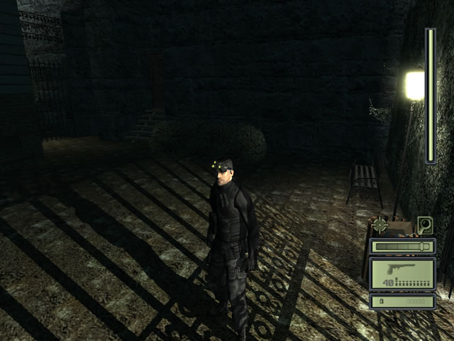 Xbox용, PC용 양쪽에 발매된 「Splinter Cell」(UBI SOFT)은 프로그래머블 셰이더 기반의 3D게임 그래픽스의 가능성을 세상에 알렸다 (C)2002 Ubi Soft Entertainment. All Rights Reserved. Cell is a trademark of Ubi Soft Entertainment. All other trademarks are the property of their respective owners.