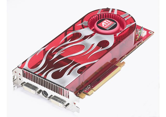최근에는 AMD가 2007년에 발표한 Radeon HD 2000 시리즈가 하드웨어 테셀레이터를 탑재했다. 사진은 최상위 모델인 'Radeon HD 2900 XT'